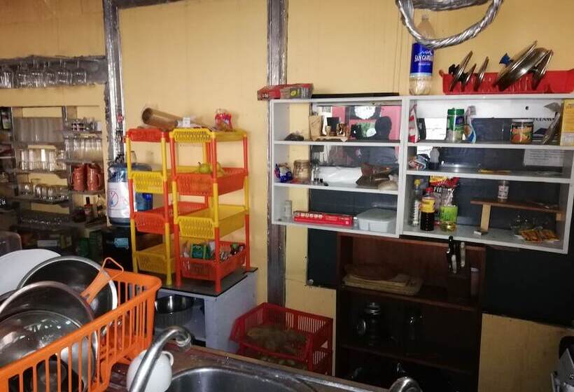 Enkanta Hospedaje Hostel