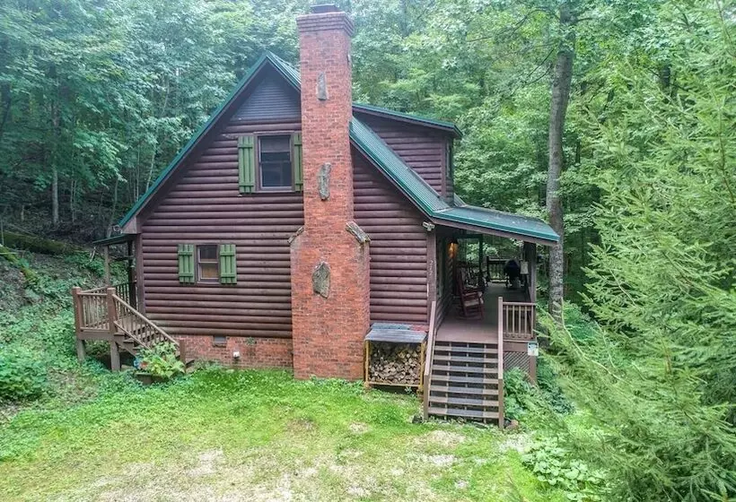 Hidden Creek Cabin Apartment