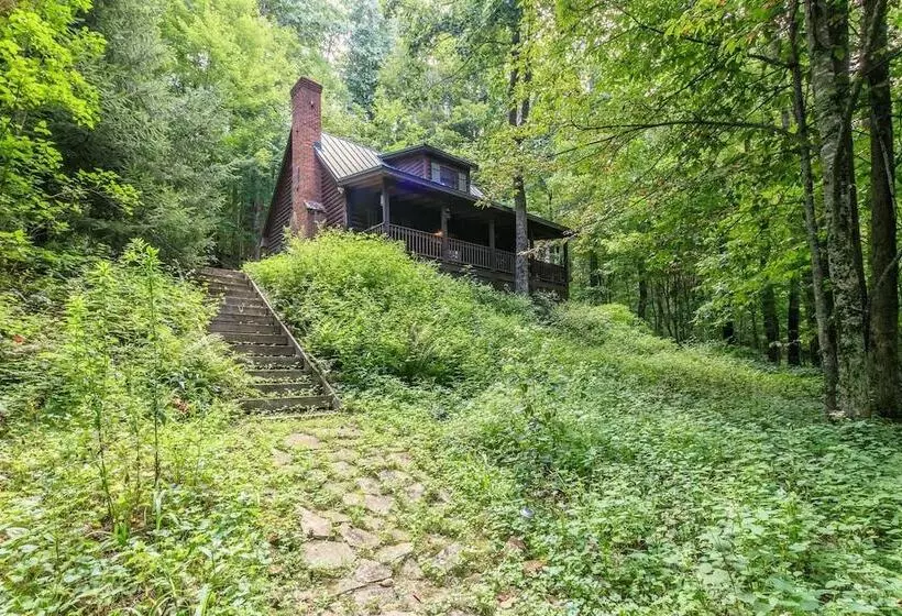 Hidden Creek Cabin Apartment