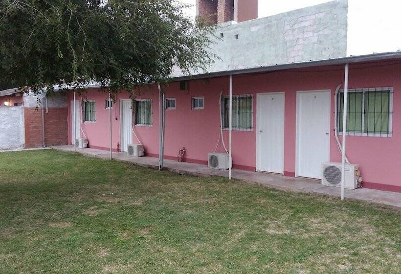 ホテル Alojamientos Leo