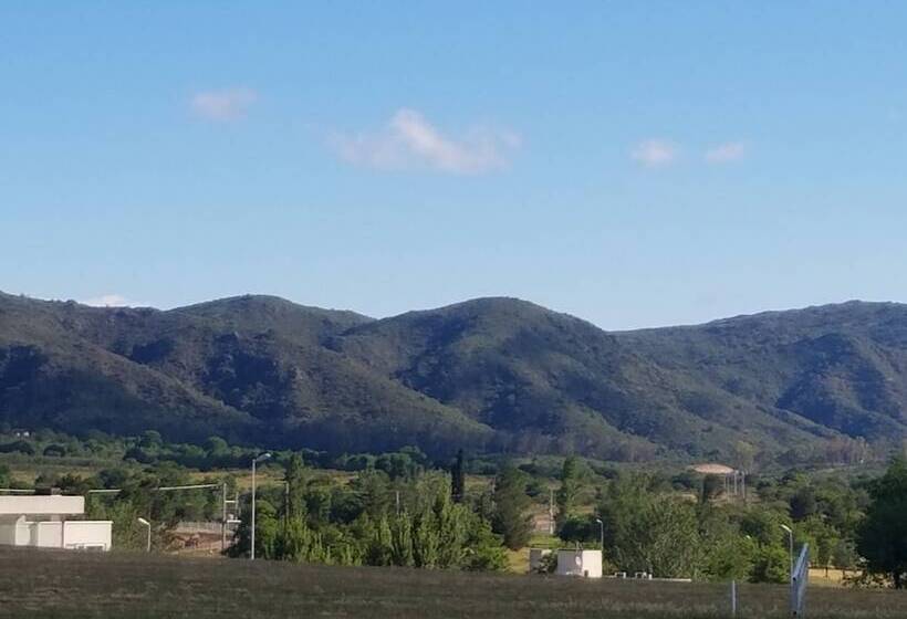 בית מלון כפרי Apartamento The World Carlos Paz Golf