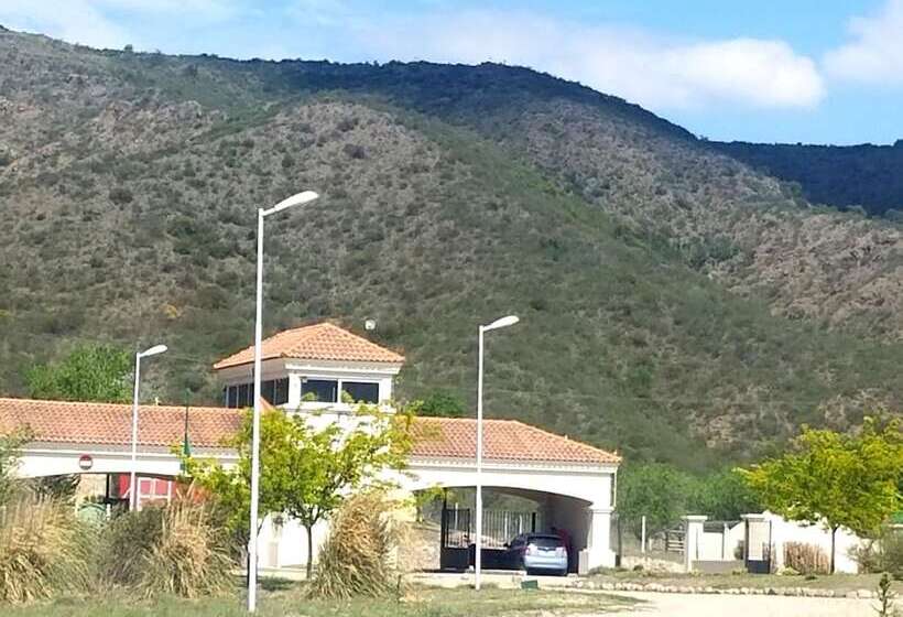 בית מלון כפרי Apartamento The World Carlos Paz Golf