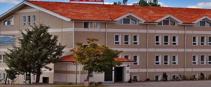 ホテル Baskent Demiralan