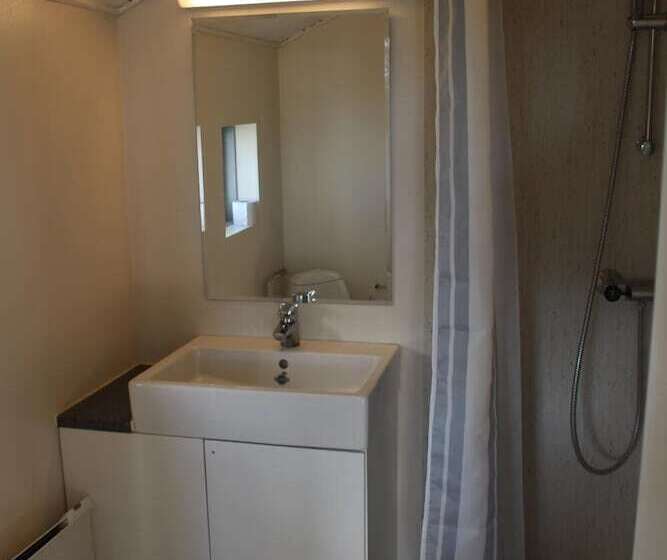 בית מלון כפרי First Camp Holbæk Fjord