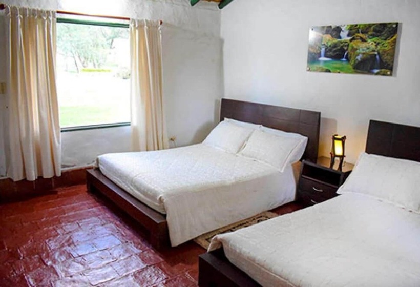 בית מלון כפרי Hacienda Santa Cecilia