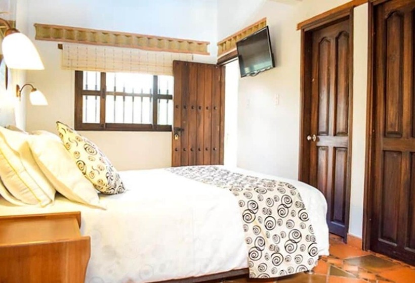 בית מלון כפרי Hacienda Santa Cecilia