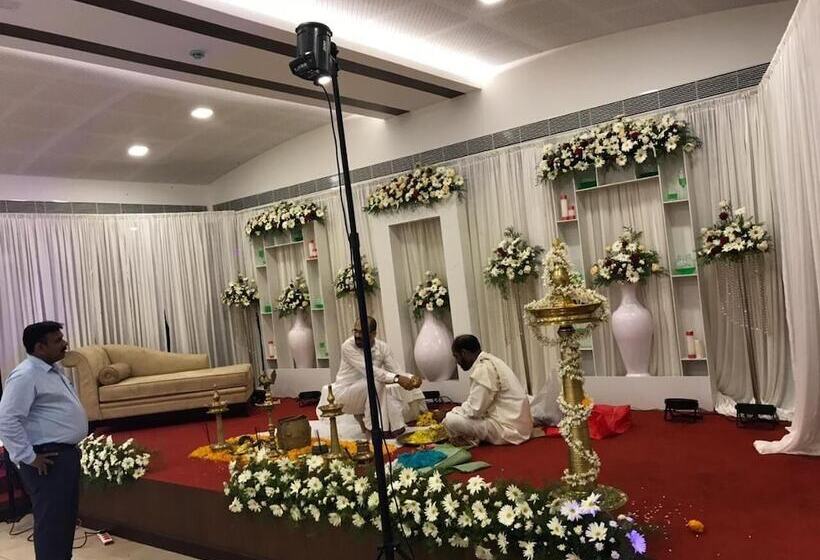 בית מלון כפרי Navaratna Inn A Luxury