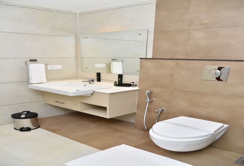 בית מלון כפרי Navaratna Inn A Luxury