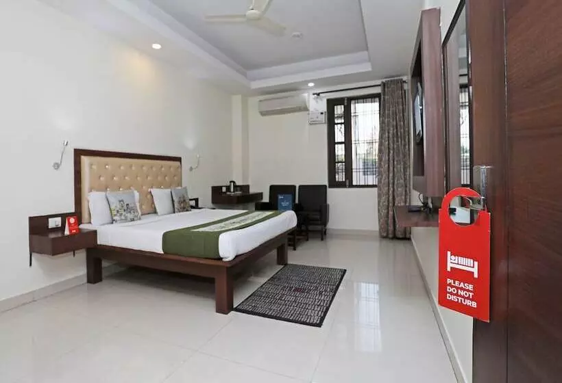 هتل Oyo 680 Ranjana Heritage