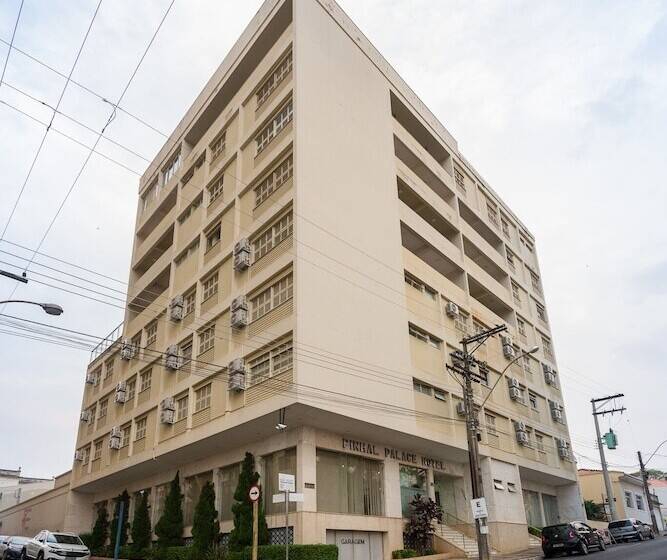 ホテル Pinhal Palace