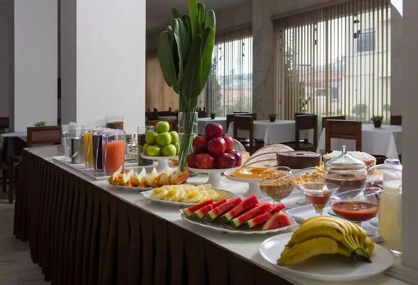 Hotelli Pinhal Palace