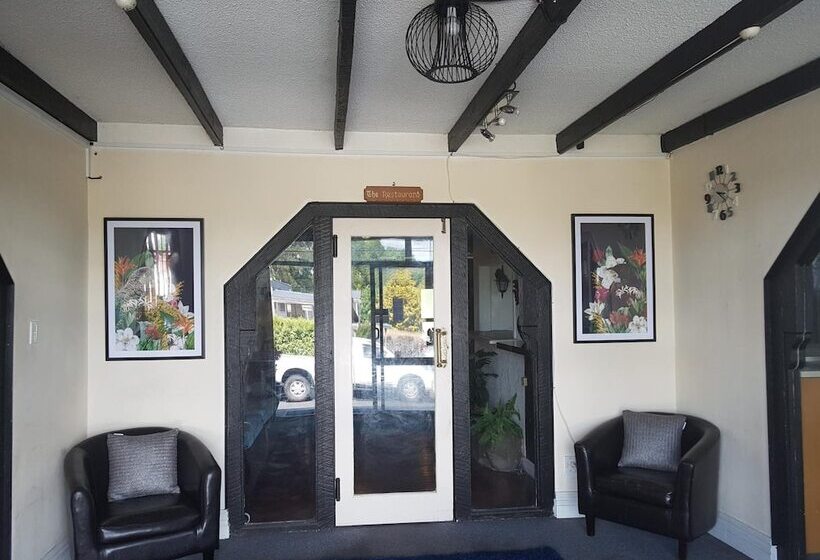 모텔 Putaruru Arms Motor Inn