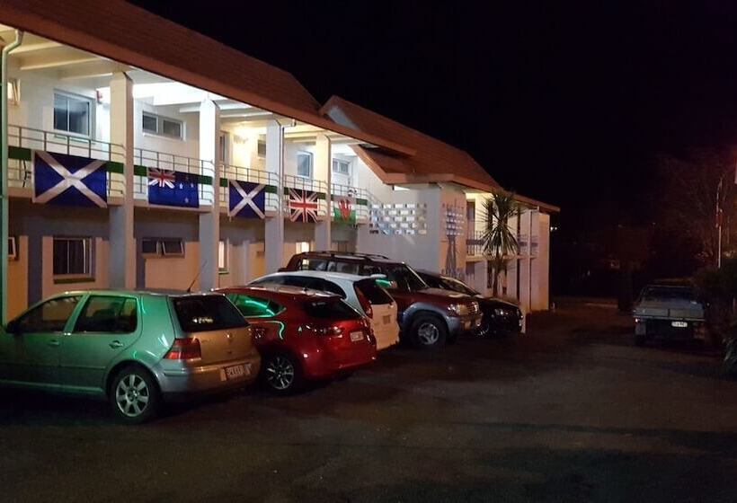 모텔 Putaruru Arms Motor Inn