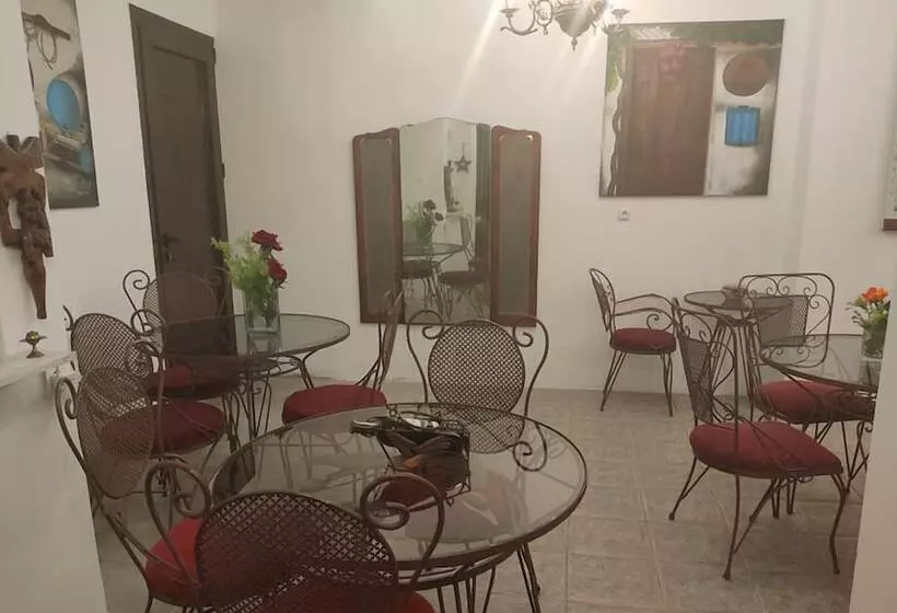 ペンション Guest House Kithairon