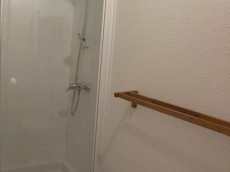 Majatalo L Auberge De La Source