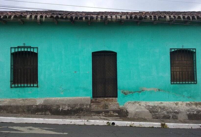 پانسیون La Posada De Don Tito