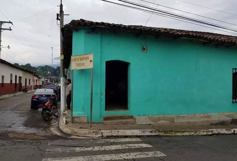 ペンション La Posada De Don Tito