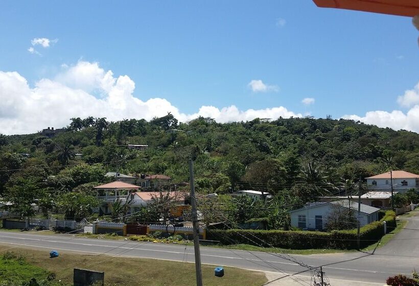 پانسیون Residential Family Home