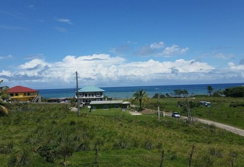 پانسیون Residential Family Home