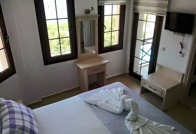 Saranda Butik Otel