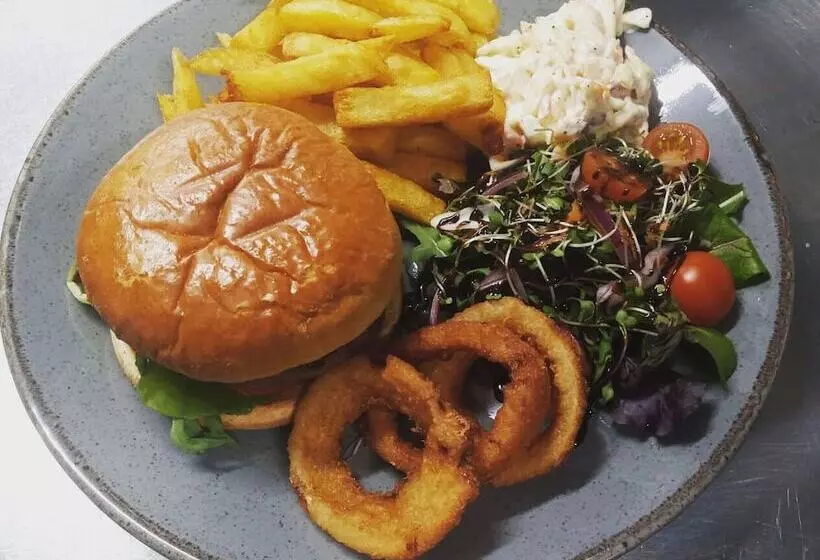 The Cheshire Cheese Inn