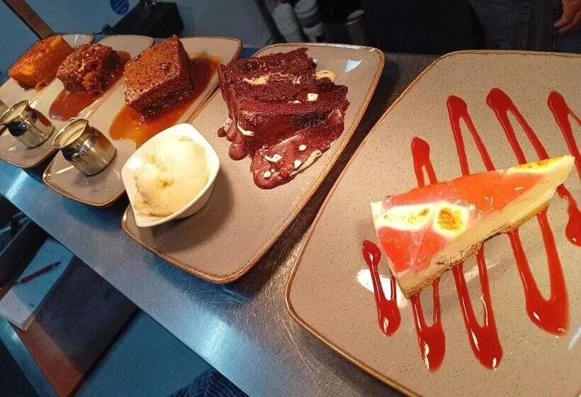 The Cheshire Cheese Inn