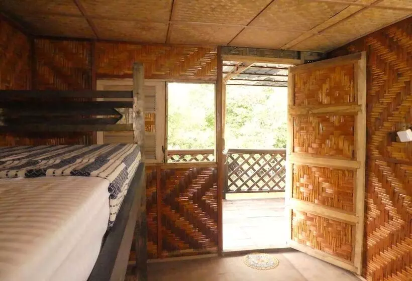 Bakau Hijau Riverlodge   Hostel