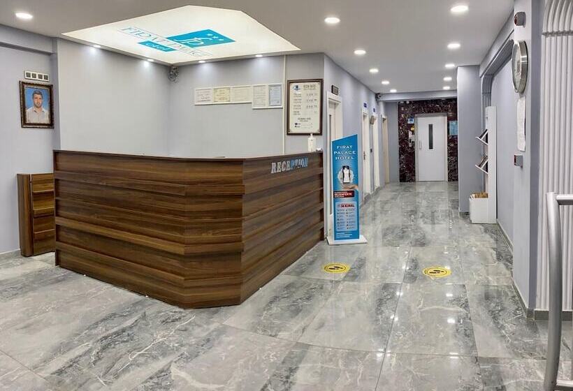 여관 Fırat Palace Otel