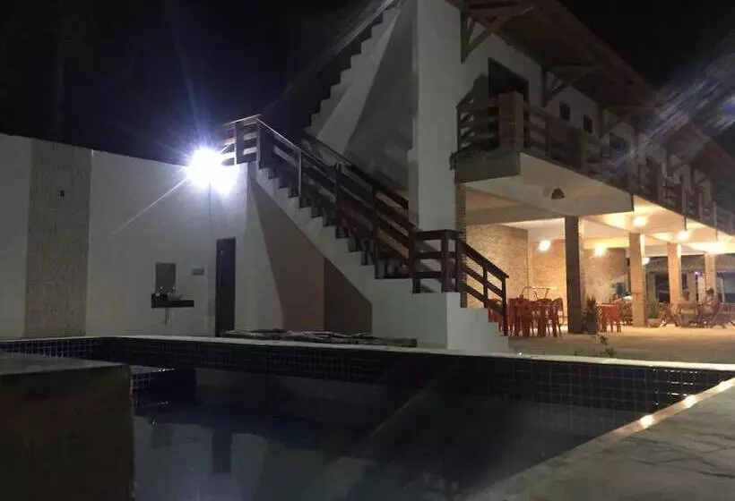 Hotelli Altas Horas Beach