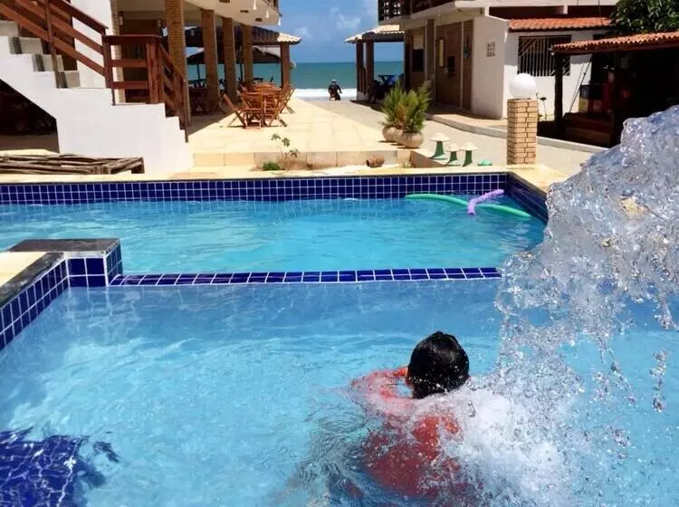 Hotelli Altas Horas Beach