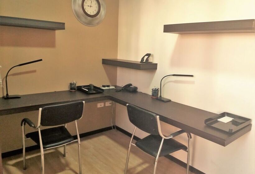 Hotell Balcón Del Arte