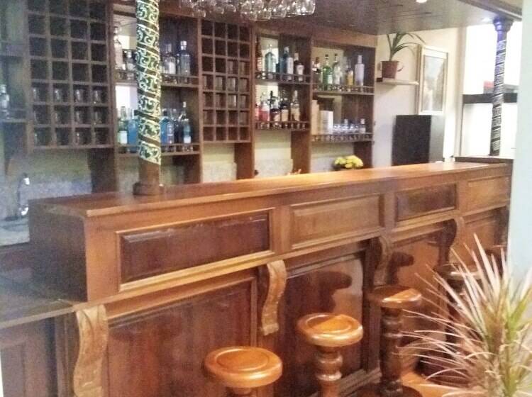 Hotell Balcón Del Arte