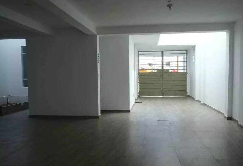 هتل Camaná Suites