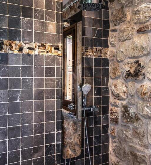 Отель Elafos Spa