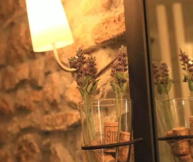 Hotelli Eventhof Und Gästehaus Weingewölbe