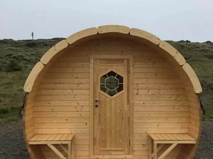 هتل Framtid Camping Lodging Barrels