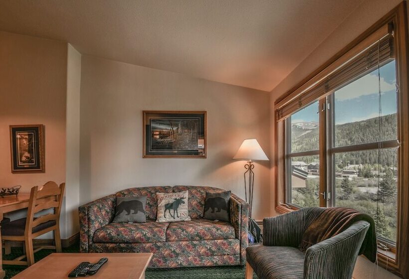 هتل Hidden River Lodge 5995