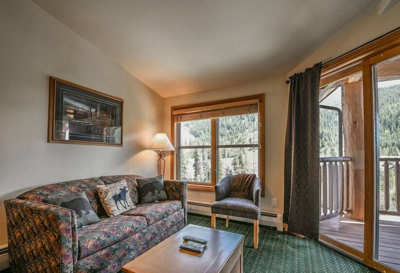 هتل Hidden River Lodge 5995