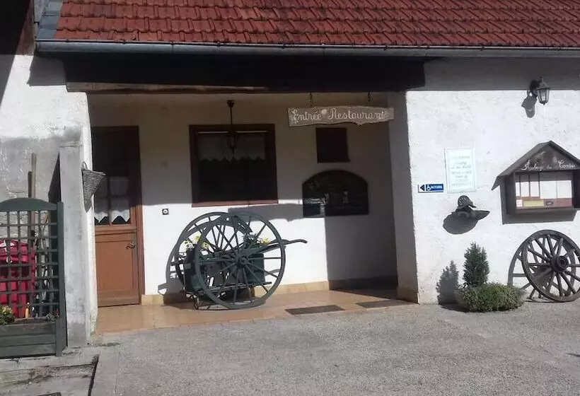 ホテル L Auberge Du Comtois