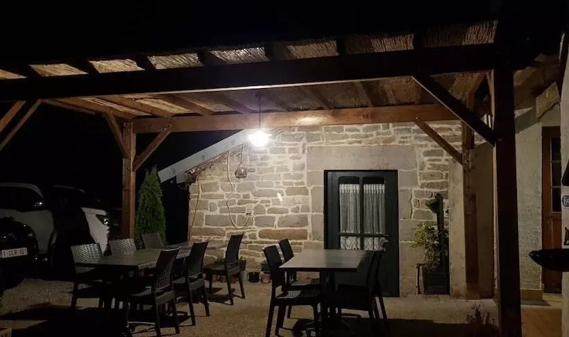 ホテル L Auberge Du Comtois