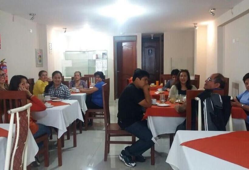 هتل Palmas Reales