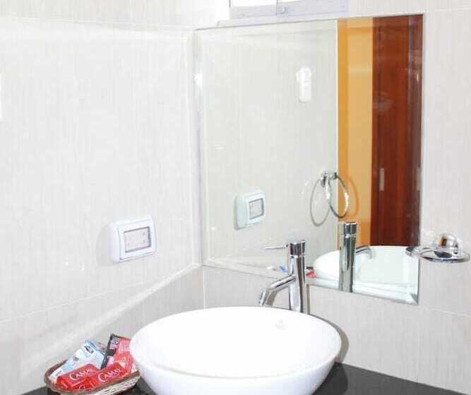 هتل Palmas Reales