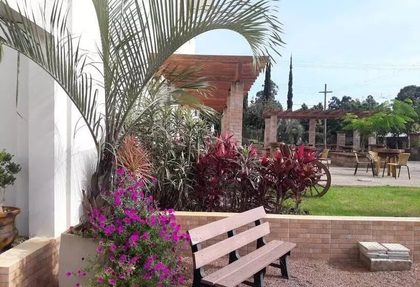 ホテル Raios De Sol Missioneiro