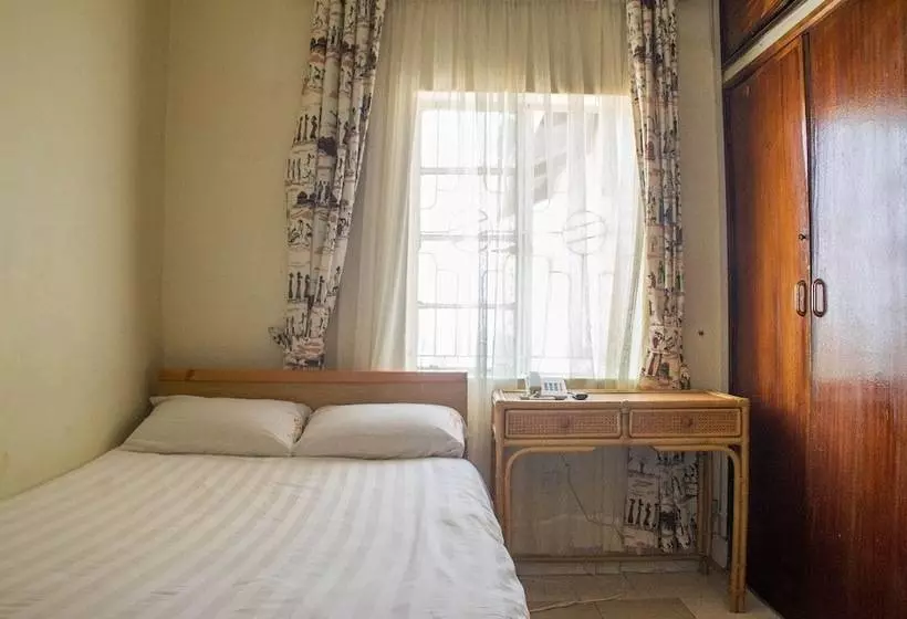 هتل Rukungiri Inn