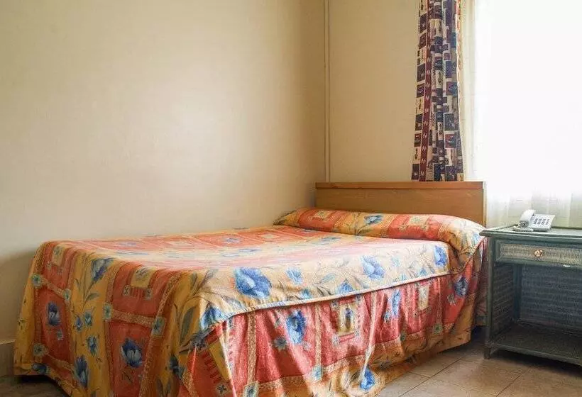 هتل Rukungiri Inn