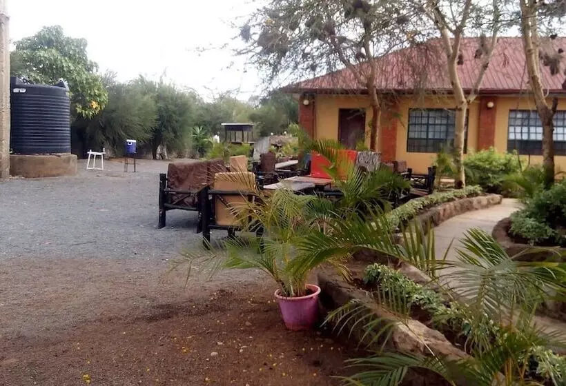 هتل Savannah Lodge Nguluni