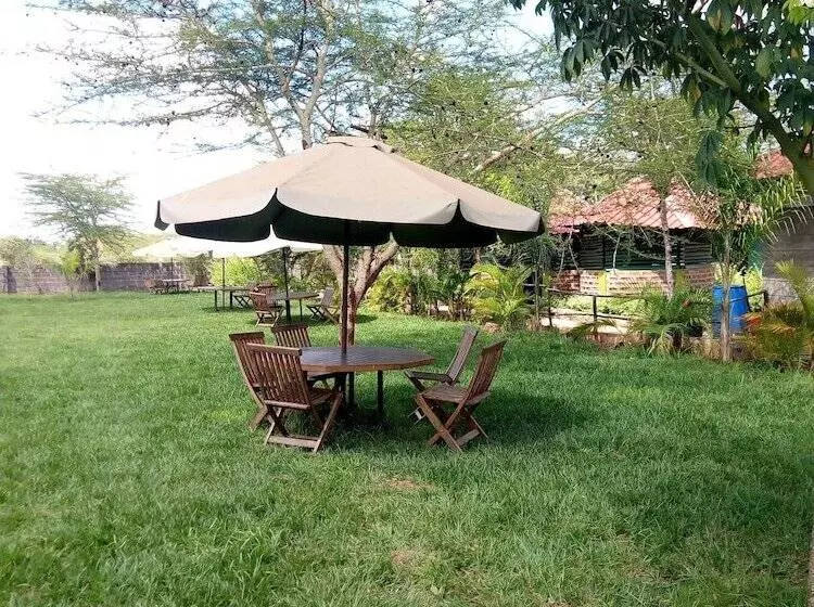 هتل Savannah Lodge Nguluni
