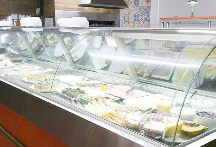 בית מלון כפרי Scoz