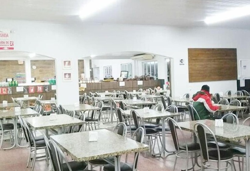 בית מלון כפרי Scoz