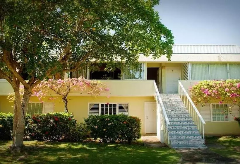 هتل Seawind On The Bay Beach Studio Olr